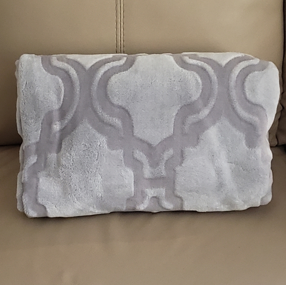 Huntington Home Trow Blanket